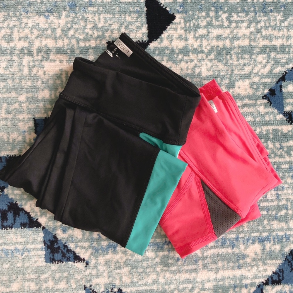 2 pack bundle of workout leggings